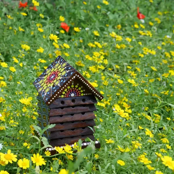 Artisan Bee Hotel